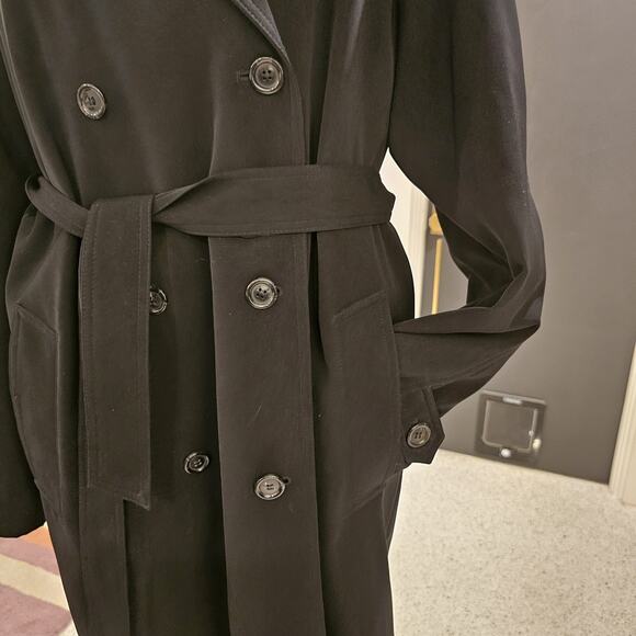 Gallery Women's Black Midi Trench Coat Jacket Sz M Removable Lining Belted - Picture 3 of 13